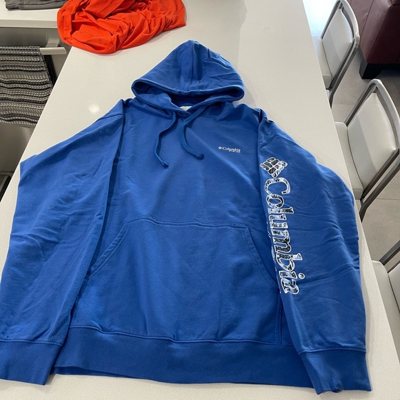 Columbia Hoodie - Picture 1 of 4